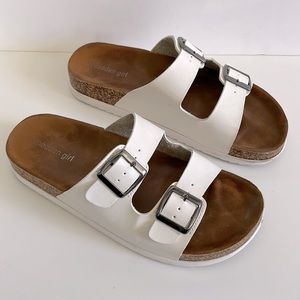 Women’s White Madden Girl Birkenstock-like Sandals